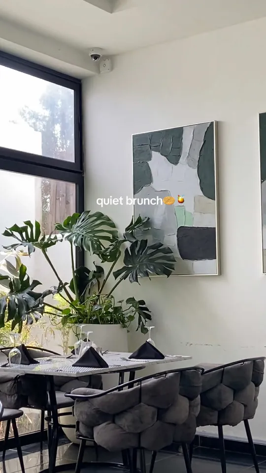 Video at Wine + Garden, Fort Lauderdale