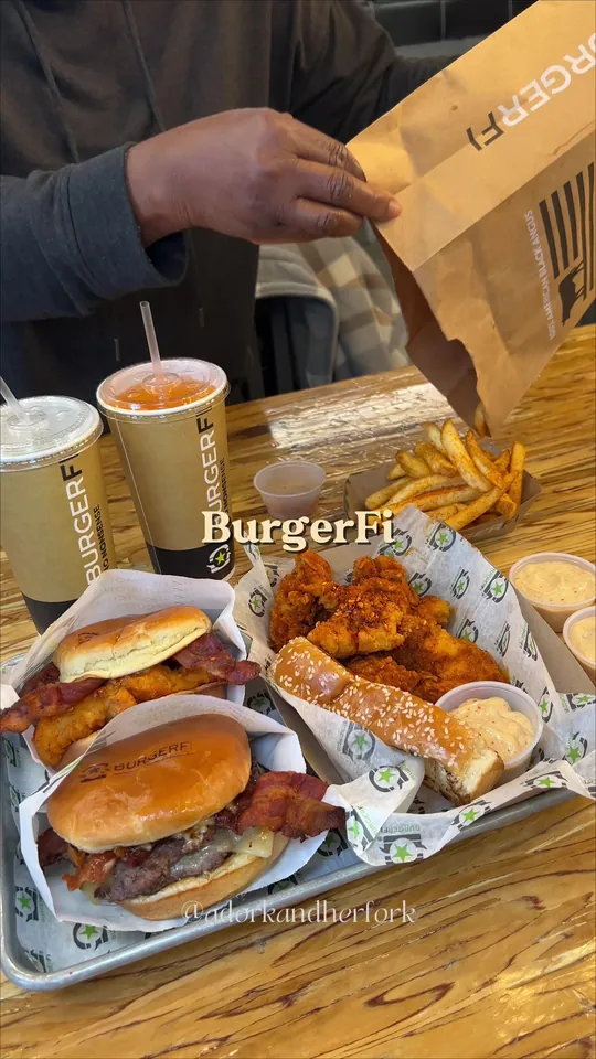 Burger at Burgerfi, Fort Myers