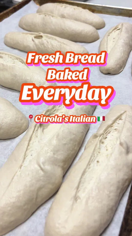 Pizza at Citrola's Italian Restaurant on McGregor, Fort Myers – $12 on the menu