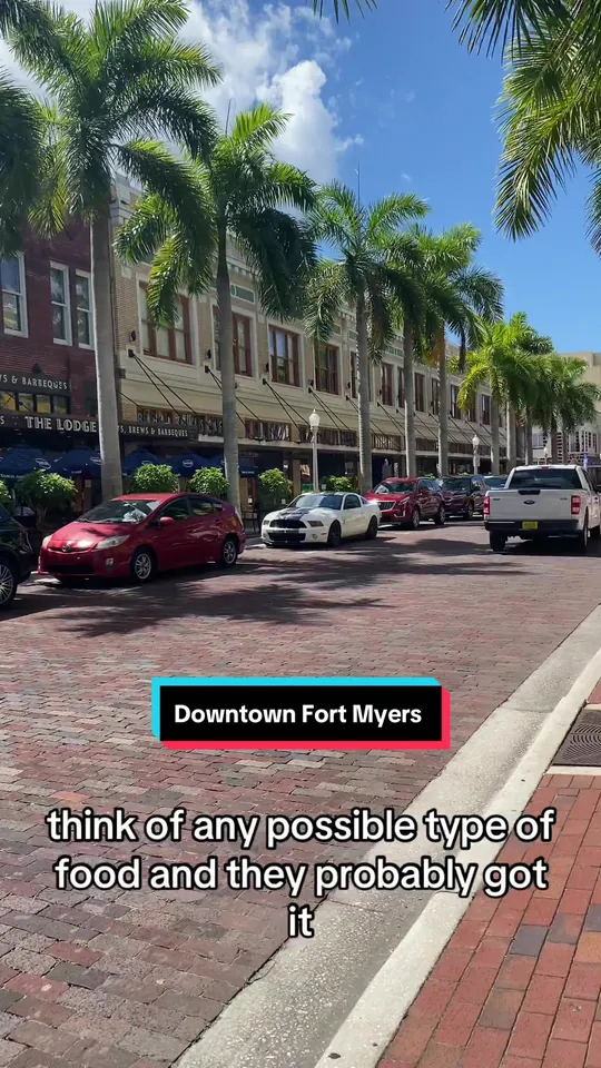 Pizza at Downtown House of Pizza, Fort Myers – $4.99 on the menu
