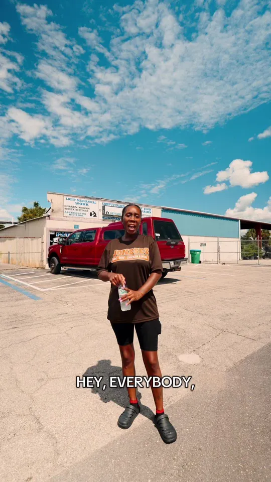 Video at Jonesez BBQ, Fort Myers