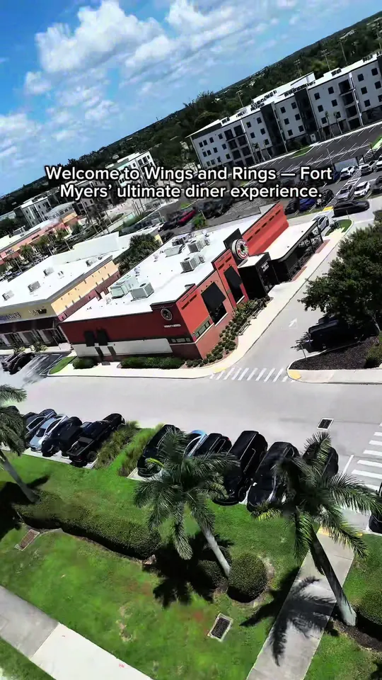 Wings at Wings and Rings, Fort Myers