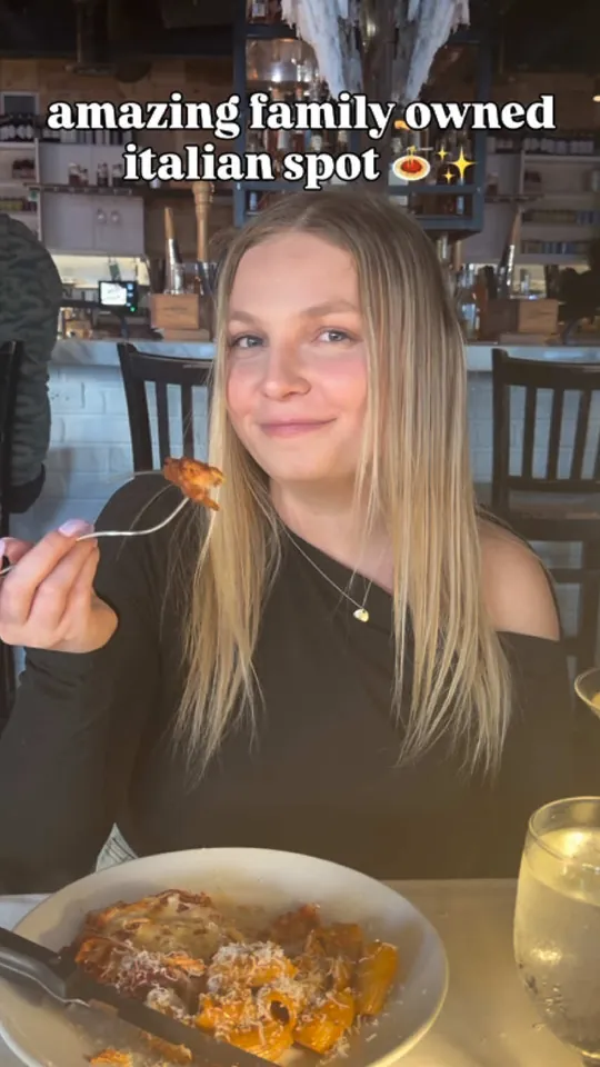 Video at Carmela's Italian Ristorante, Hollywood