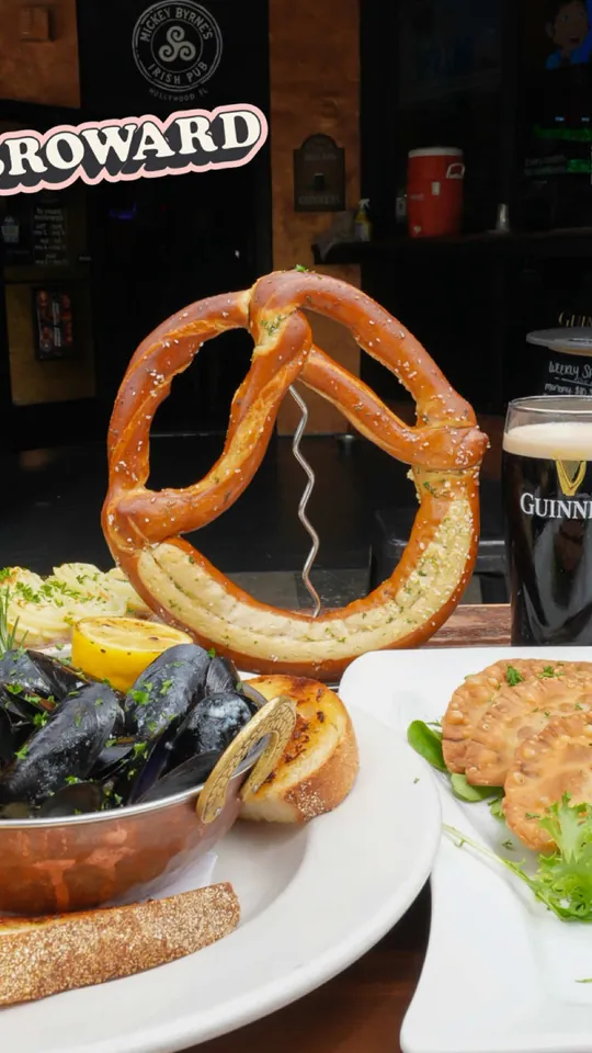 Video at Mickey Byrne's Irish Pub & Restaurant, Hollywood