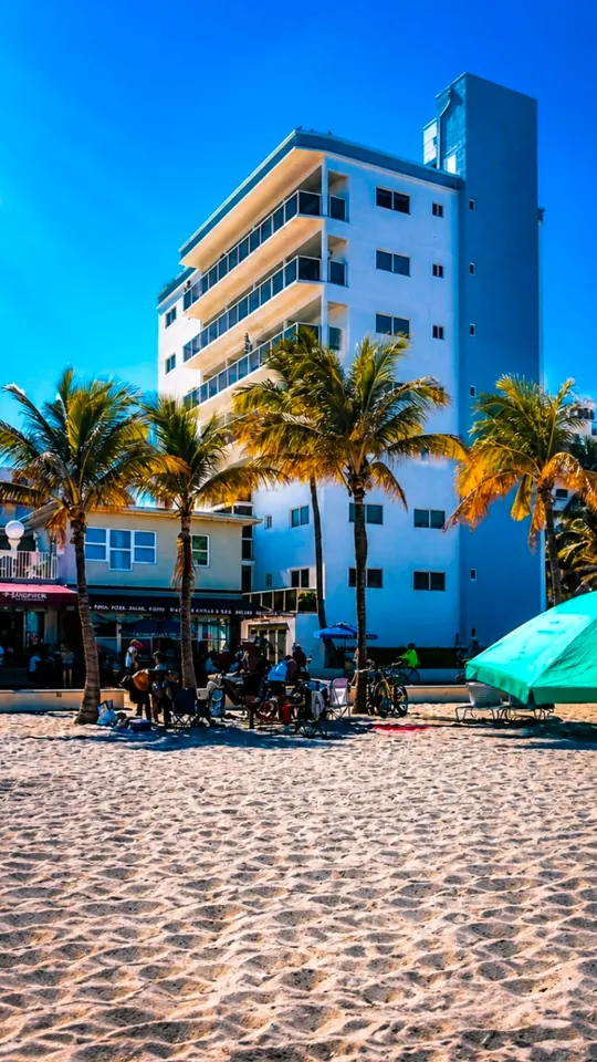 Video at Ocean Grill & BAR By Hollywood Beach, Hollywood