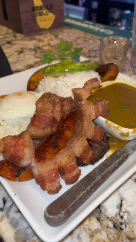 Video at Los Andes Restaurant- Atlantic Blvd, Jacksonville