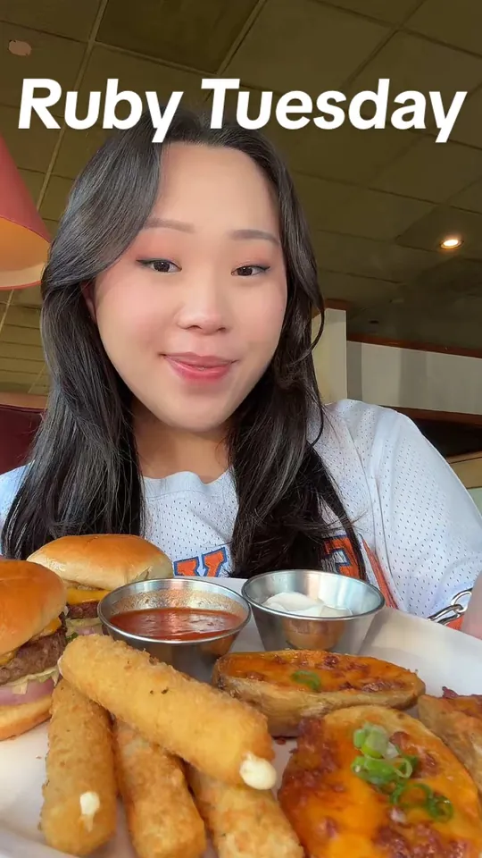 Burger at Ruby Tuesday, Jacksonville – $8.99 on the menu