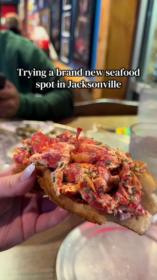 Oysters at Seafood Island Bar & Grille, Jacksonville – $12.48 on the menu