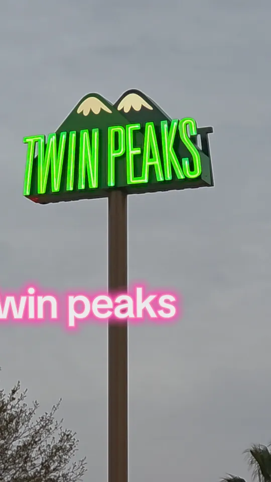 Chicken at Twin Peaks - Jacksonville, Jacksonville
