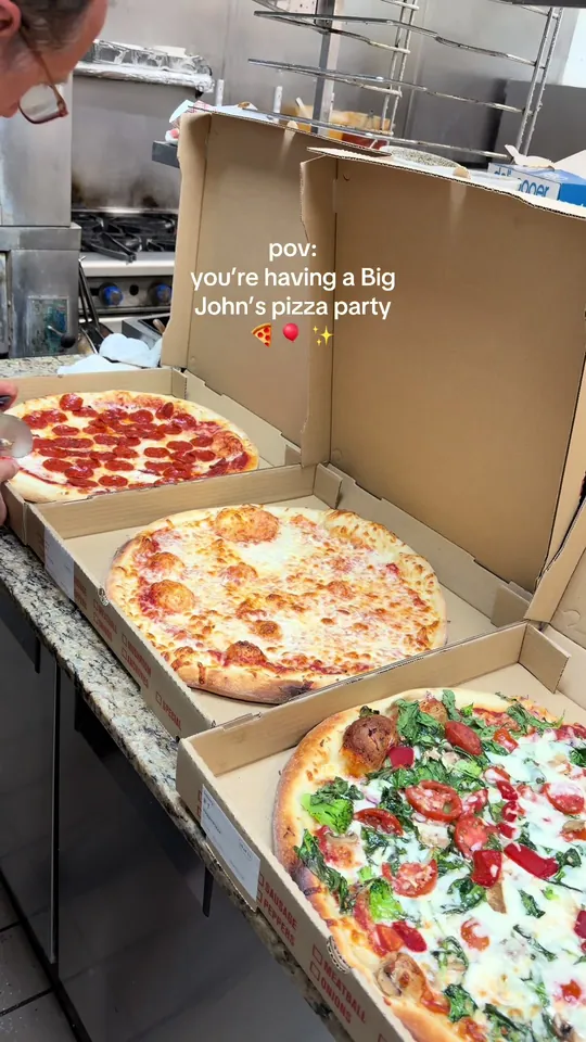 Pizza at Big John's Pizzeria, Key West – $16.50 on the menu