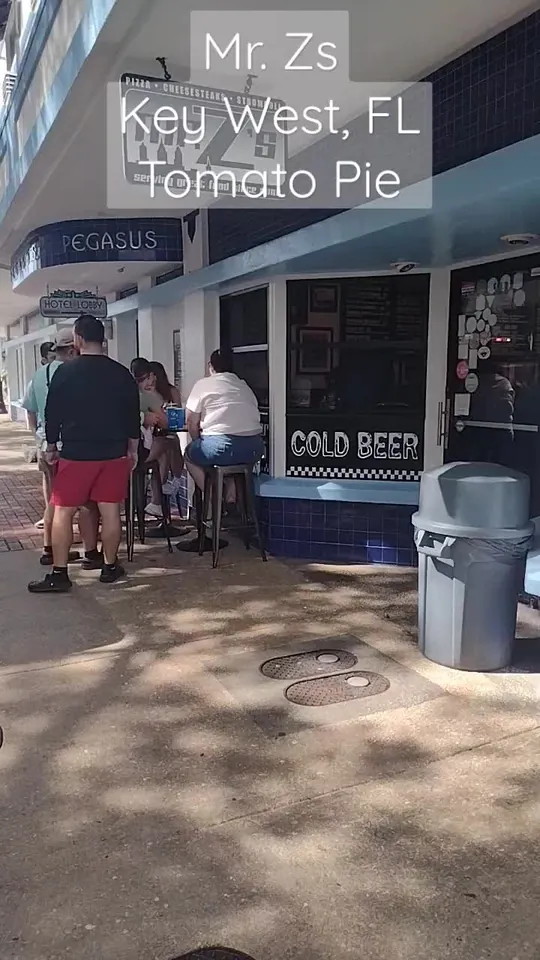 Pizza at Mr. Z's, Key West – $5 on the menu