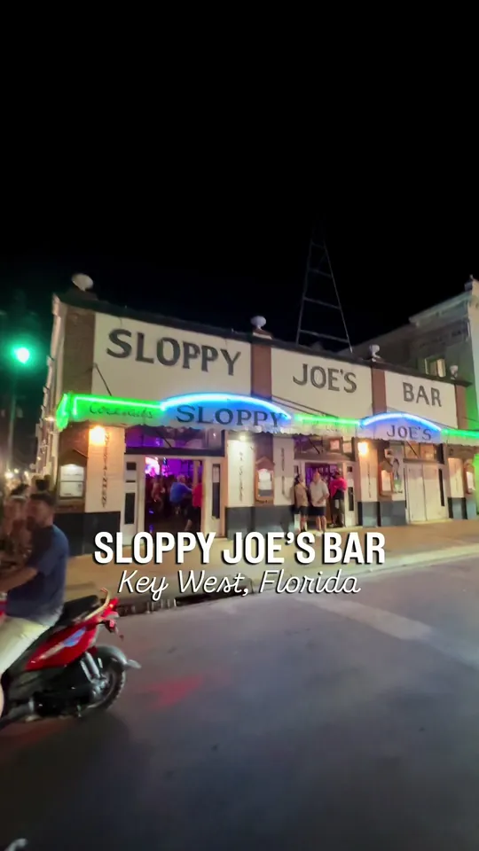 Sandwich at Sloppy Joe's Bar, Key West