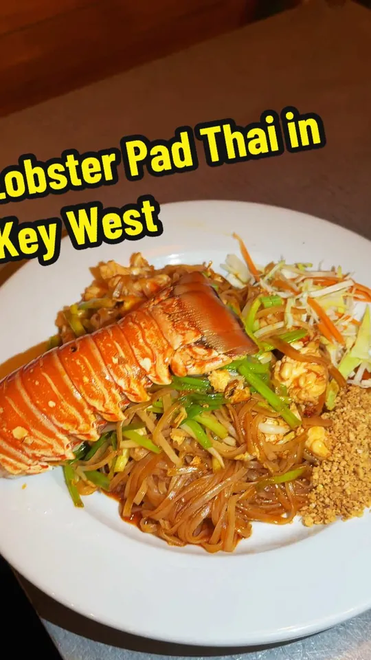 Pad thai at Thai Island Restaurant, Key West