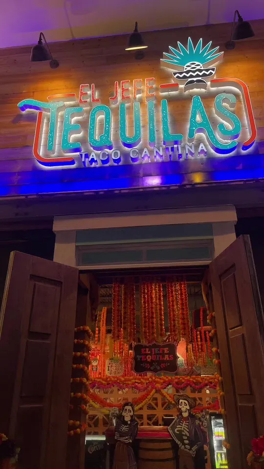 Video at El Jefe Tequilas, Kissimmee