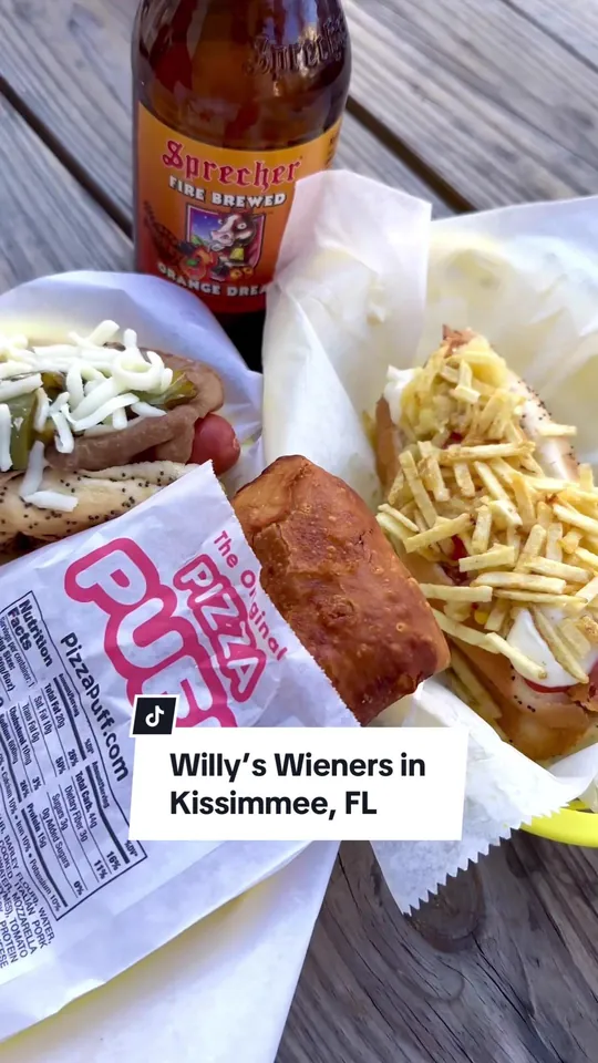 Hot dog at Willy's Wieners, Kissimmee – $4.25 on the menu
