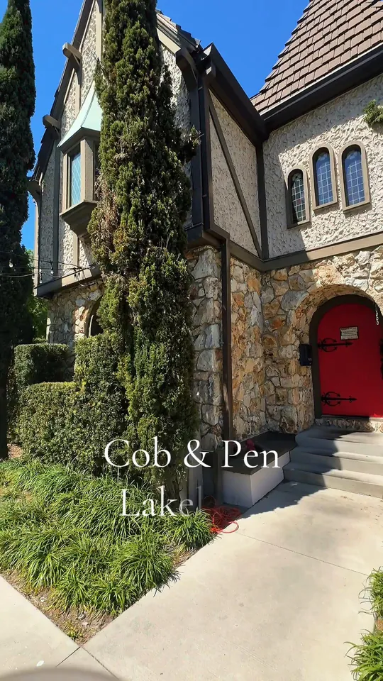 Video at Cob & Pen, Lakeland