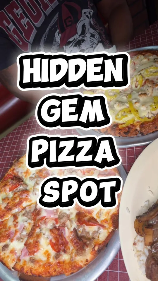 Pizza at Palace Pizza, Lakeland – $9 on the menu