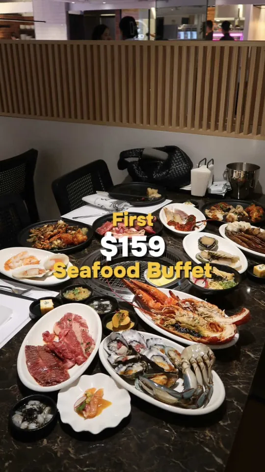 Oysters at Melbourne Seafood Station, Melbourne – $2 on the menu