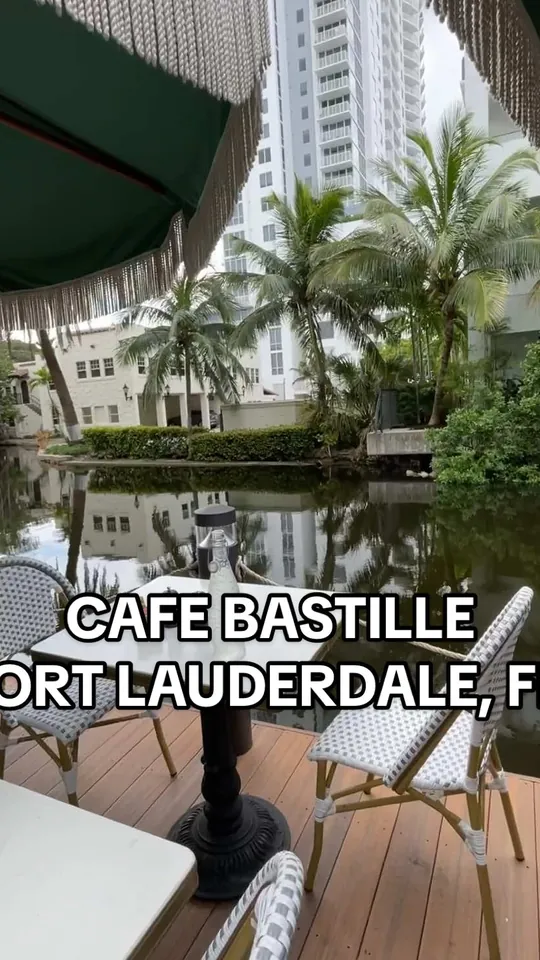 Video at Café Bastille Miami Beach, Miami Beach