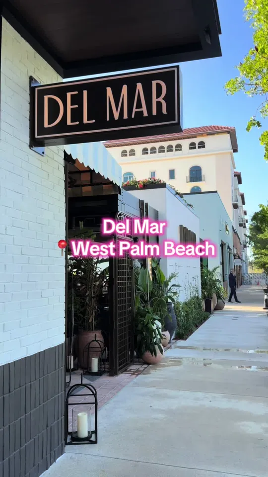 Video at Cafe Del Mar, Miami Beach