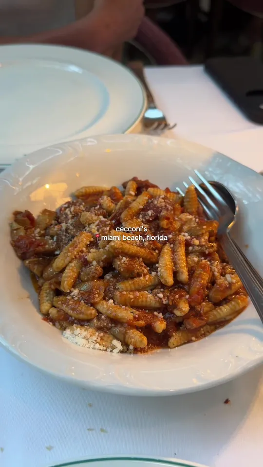 Video at Cecconi's Miami, Miami Beach