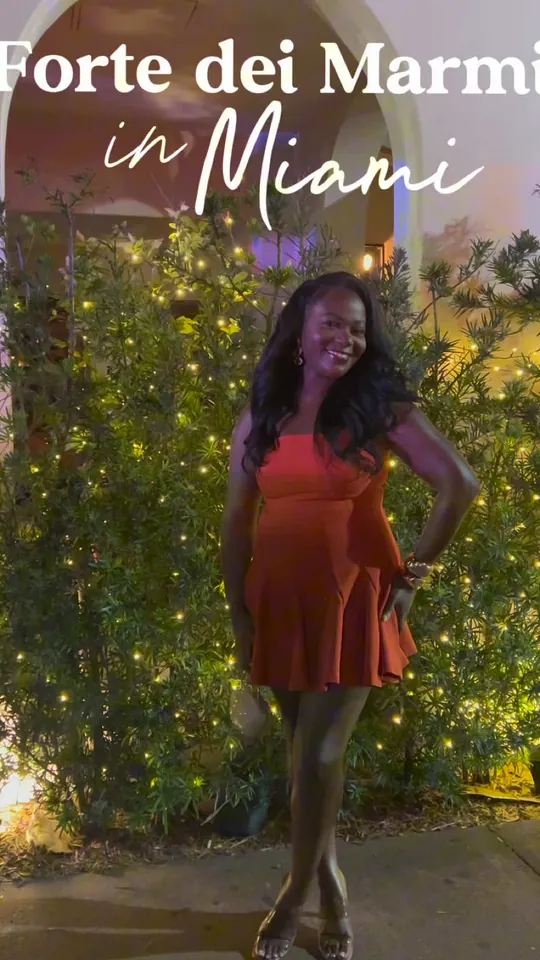 Video at Forte dei Marmi, Miami Beach