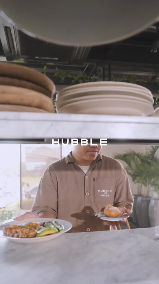 Breakfast at Hubble Bubble Lounge 💨, Miami Beach