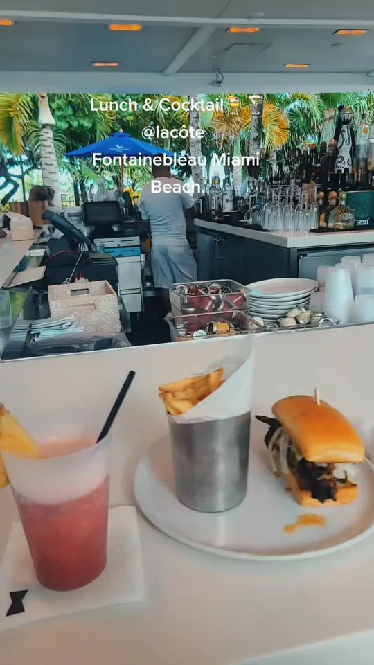 Cocktails at La Côte, Miami Beach