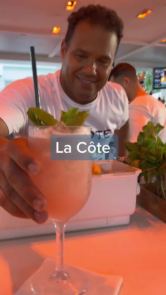 Cocktails at La Côte, Miami Beach