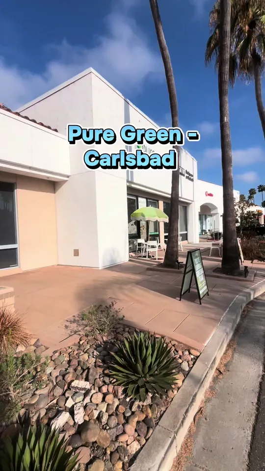 Smoothies at Pure Green - Juice Bar Sunset Harbour, Miami Beach