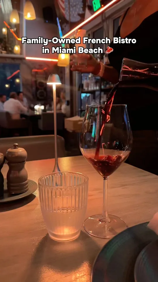 Video at Semilla Eatery & Bar, Miami Beach