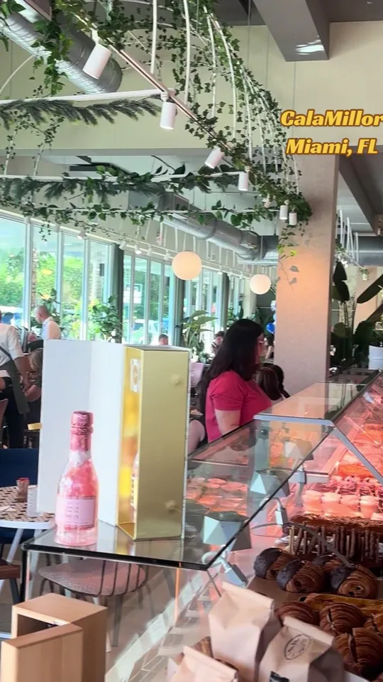 Video at CalaMillor Gourmet Experience, Miami