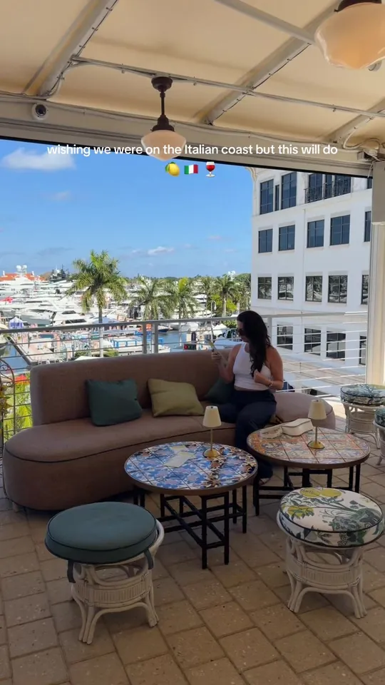 Video at Capri Bar, Miami