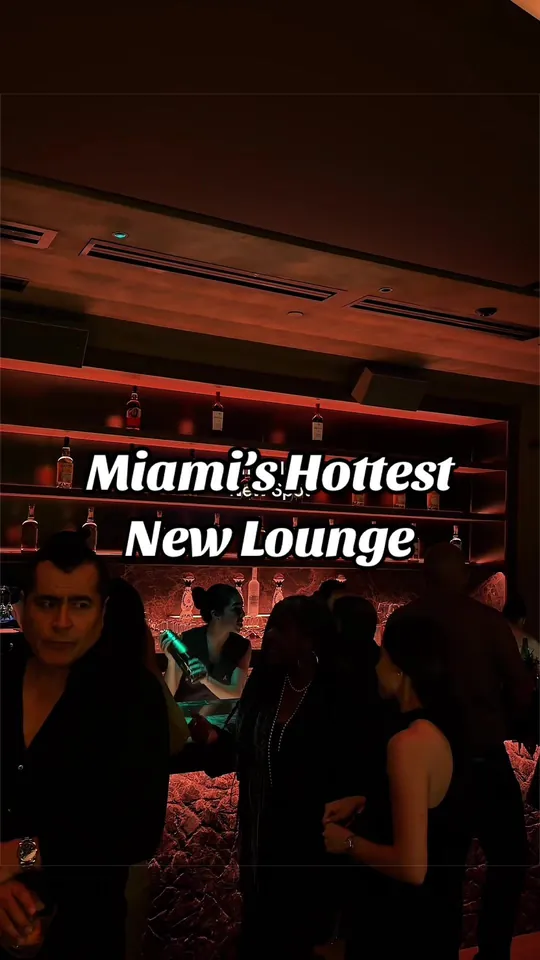 Cocktails at Casa Neos, Miami