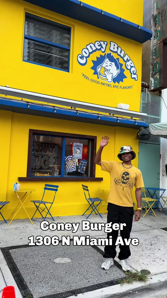 Burger at Coney Burger, Miami