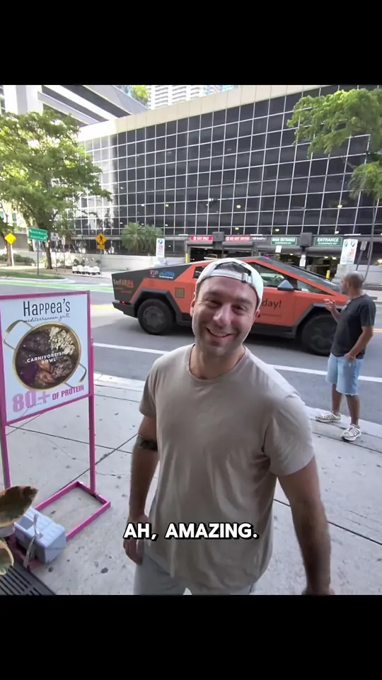 Video at Happea's Mediterranean Grill, Miami