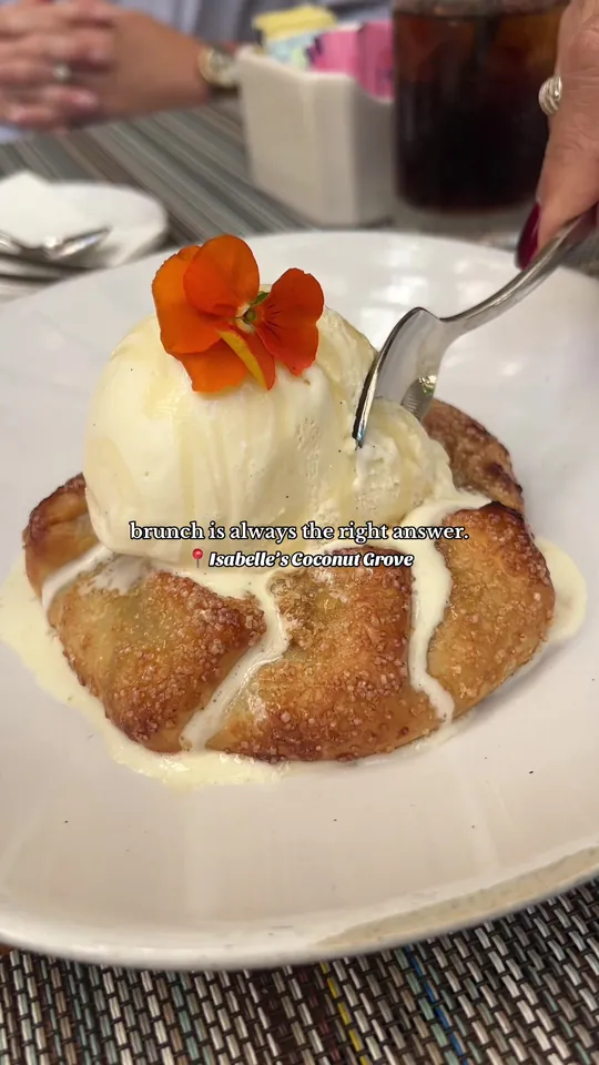 Video at Isabelle's Coconut Grove, Miami