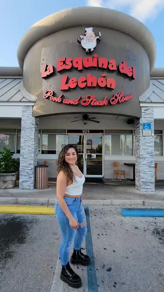 Video at La Esquina del Lechon, Miami