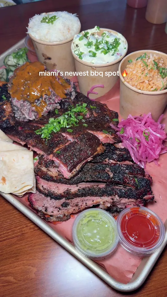 Video at La Traila Barbecue, Miami