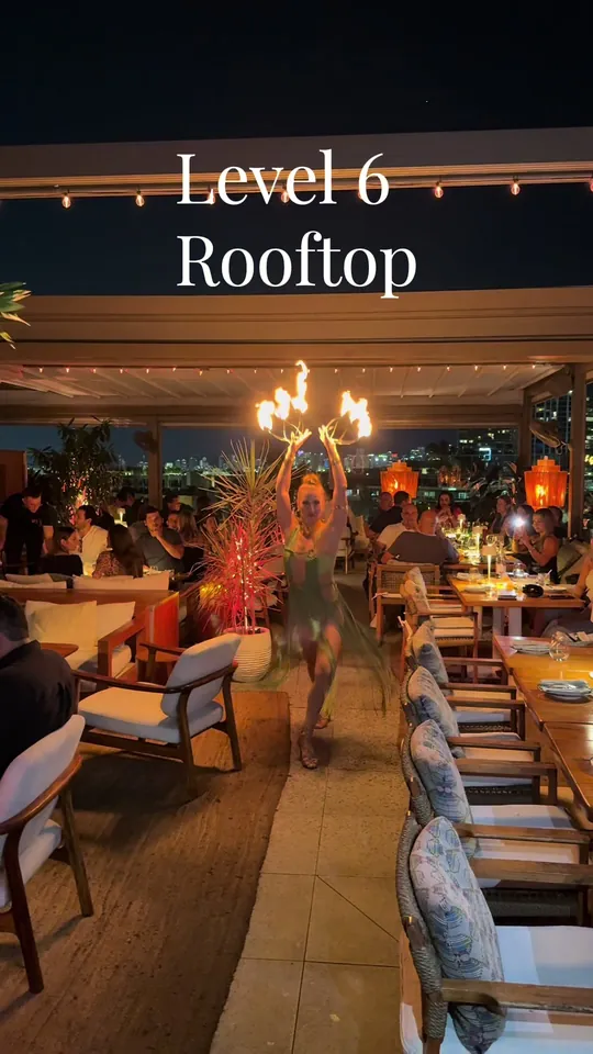 Cocktails at Level 6 Rooftop Restaurant Miami, Miami