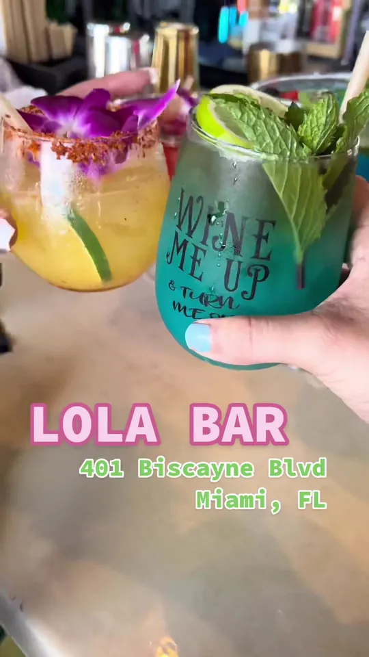 Cocktails at Lola bar, Miami