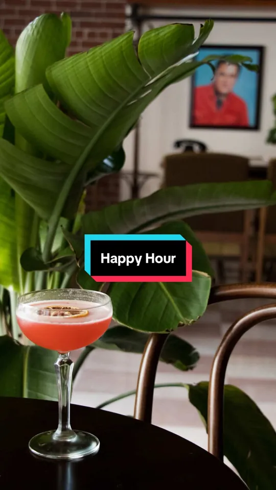 Cocktails at Lost Boy, Miami