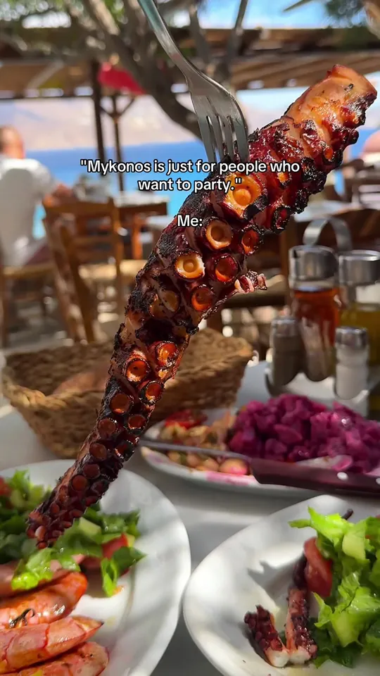 Video at Mykonos Kitchen and Bar, Miami