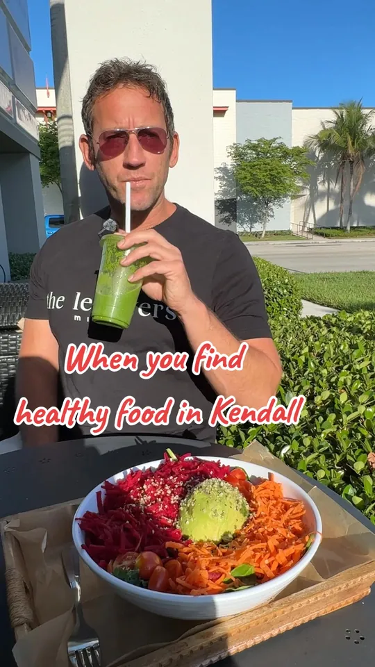 Vegan at MyRoots Juicebar, Miami
