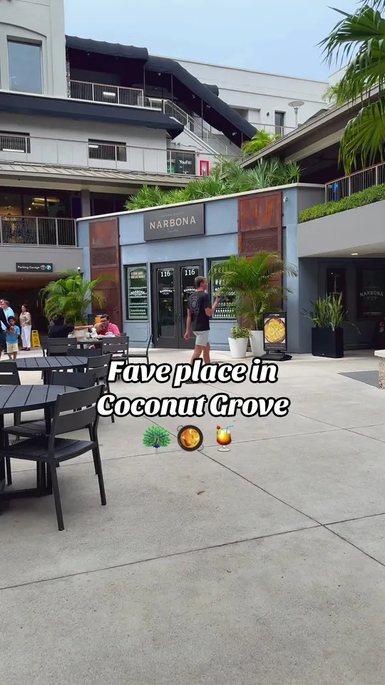 Video at Narbona Coconut Grove, Miami