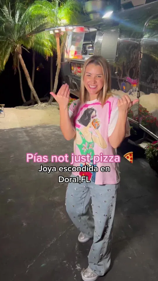 Pizza at Pia's Not Just Pizza, Miami