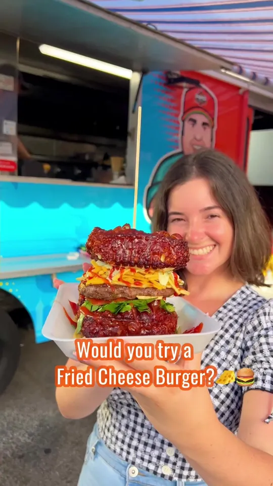 Burger at Pipo Burgers, Miami