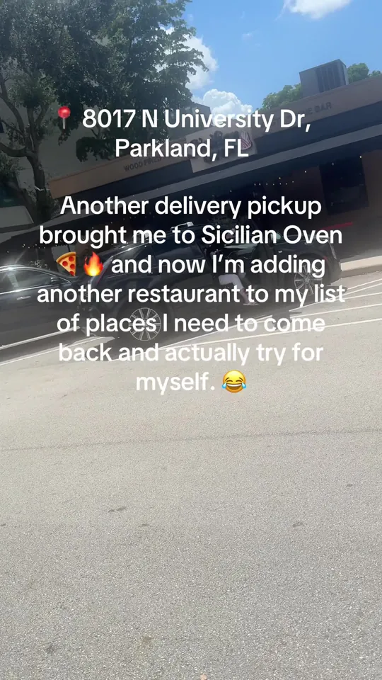 Pizza at Sicilian Oven, Miami