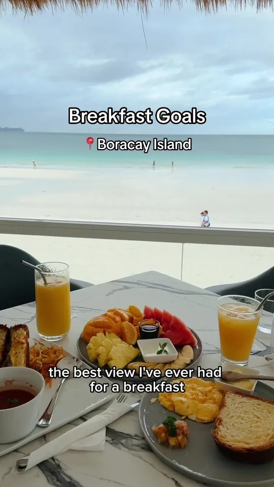 Breakfast at Sunny Side Cafe & Eatery, Miami