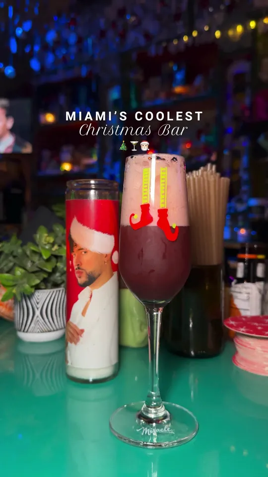Cocktails at The Dead Flamingo, Miami